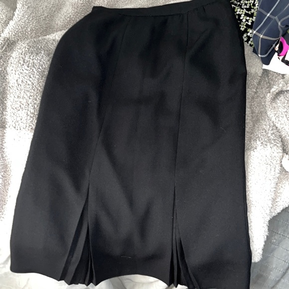 Skirt - Picture 1 of 3